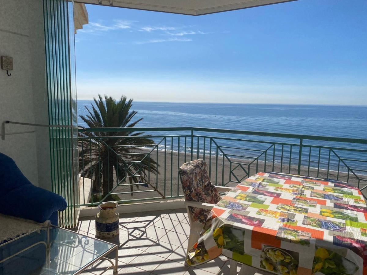 Torrox Costa Beachfront Apartment Exterior foto